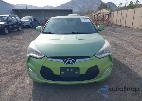 2012 Hyundai Veloster Base W/Black z USA, uszkodzony, nr VIN KMHTC6AD4CU047646